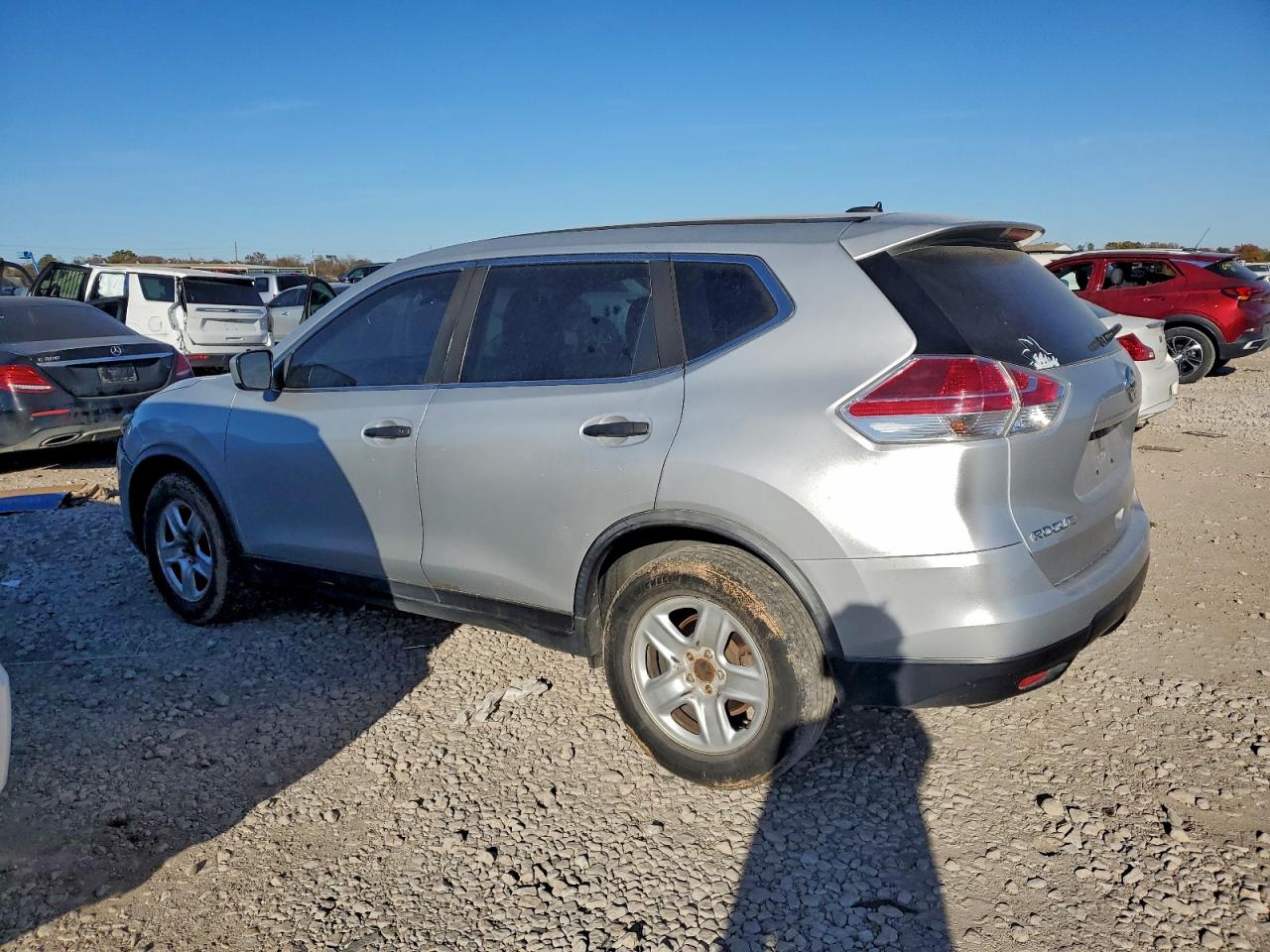 2016 NISSAN ROGUE S photo 2