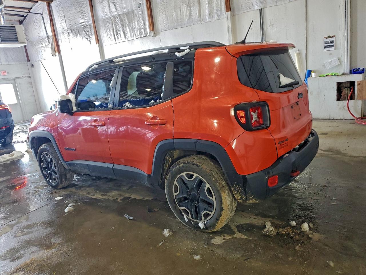 2015 JEEP RENEGADE TRAILHAWK photo 2