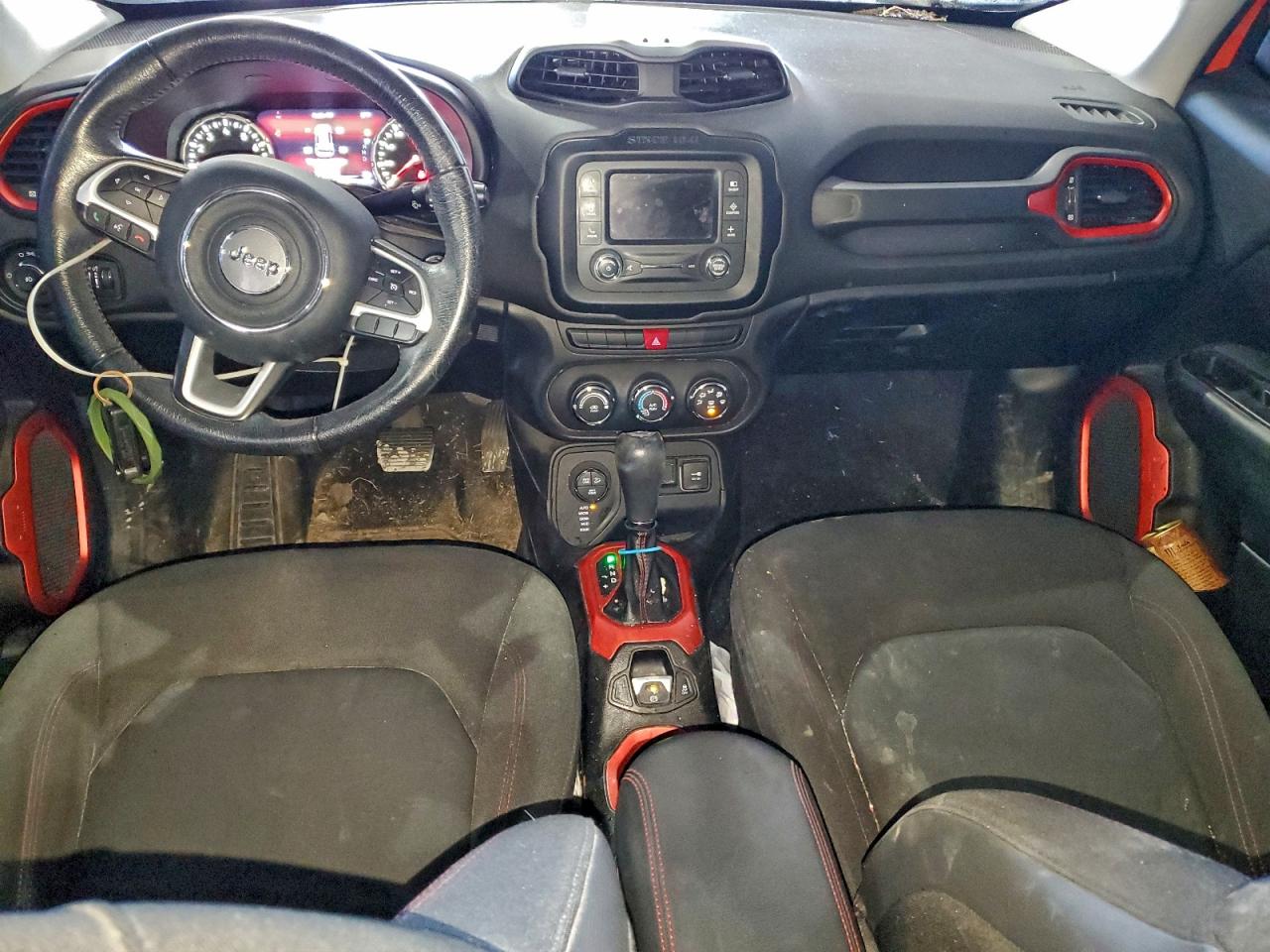 2015 JEEP RENEGADE TRAILHAWK photo 8
