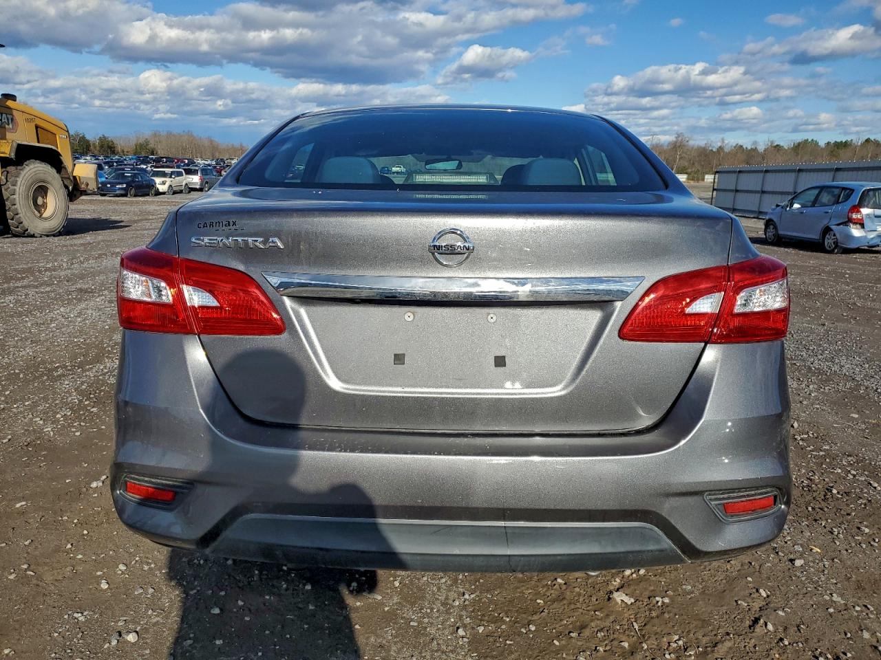 2019 NISSAN SENTRA S photo 6