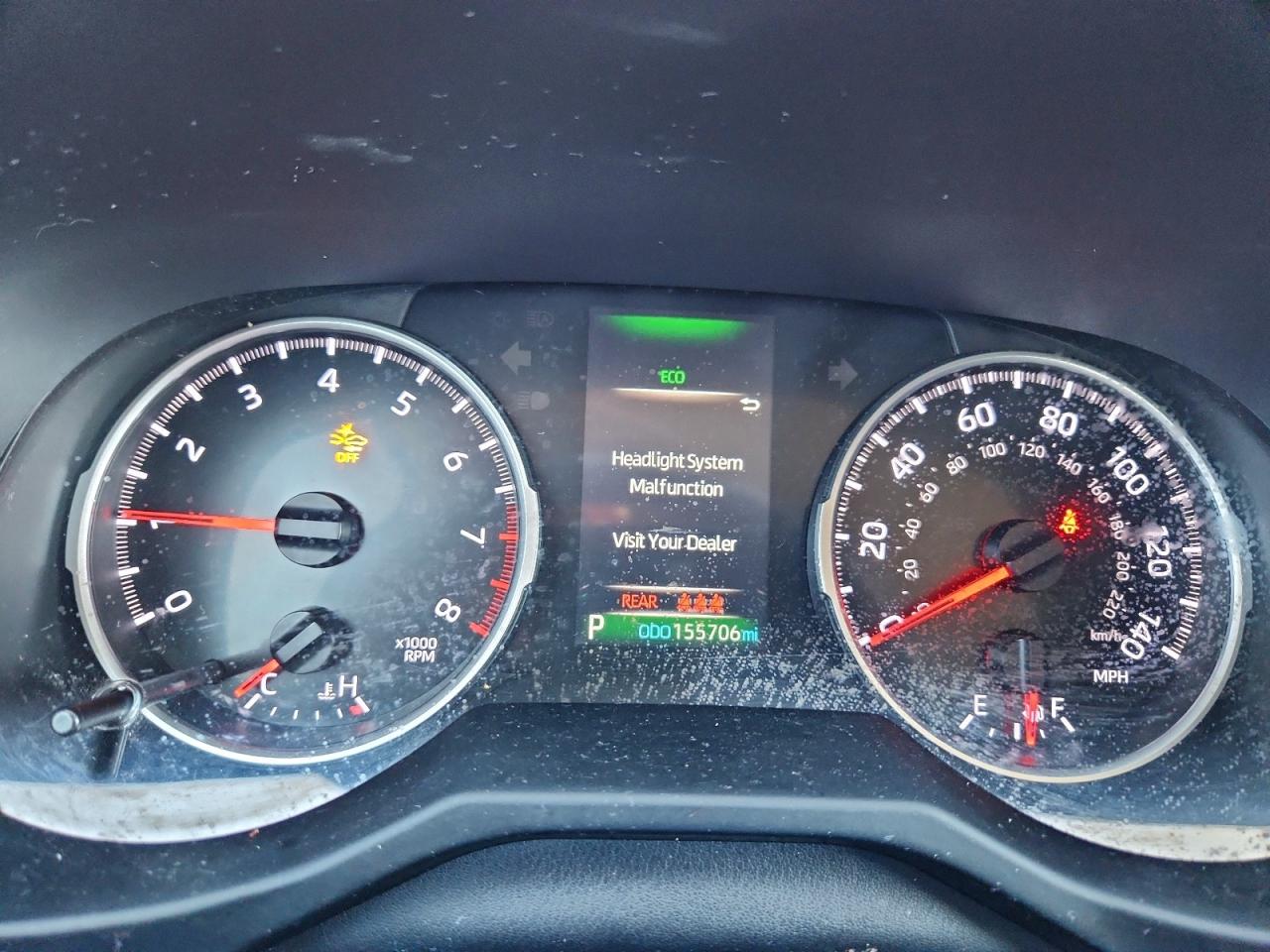 2021 TOYOTA RAV4 LE photo 9