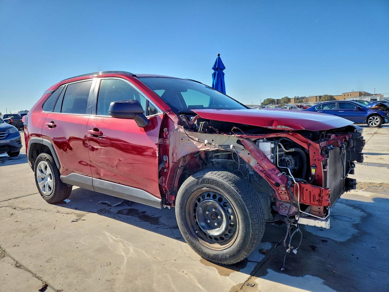2021 TOYOTA RAV4 LE photo 4