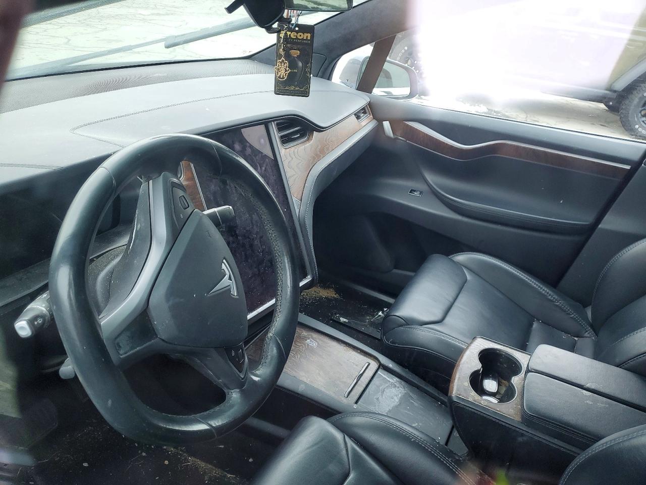 2018 TESLA MODEL X photo 9