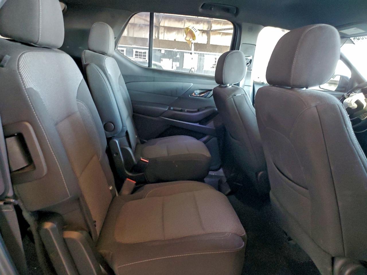 2023 CHEVROLET TRAVERSE LT photo 10