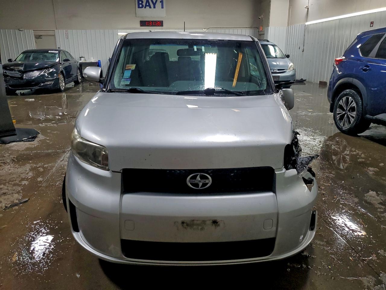 2008 TOYOTA SCION XB photo 5