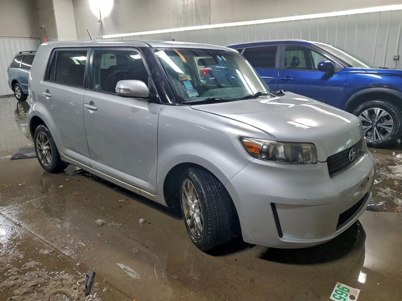 2008 TOYOTA SCION XB photo 4