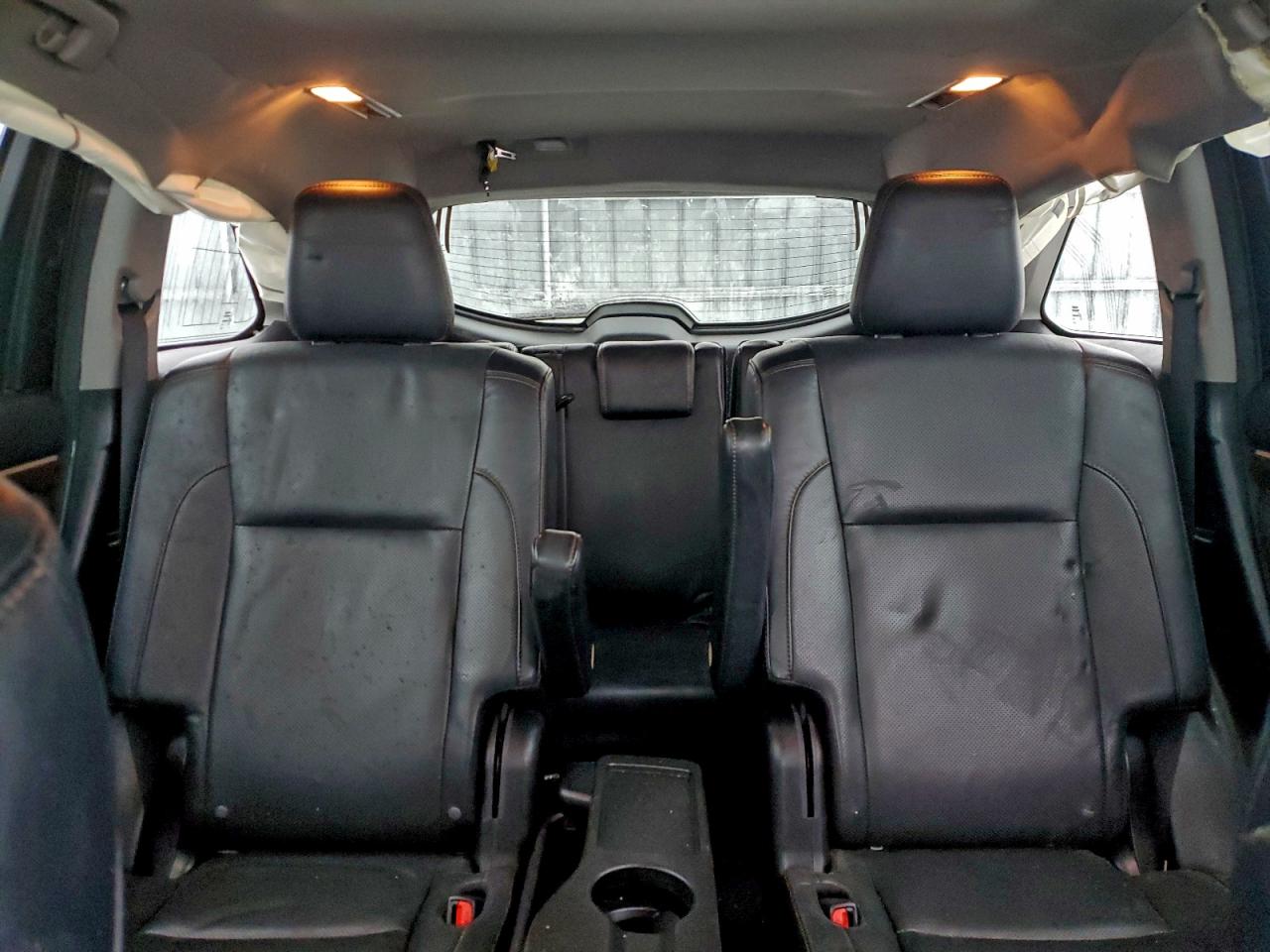 2016 TOYOTA HIGHLANDER LIMITED photo 10