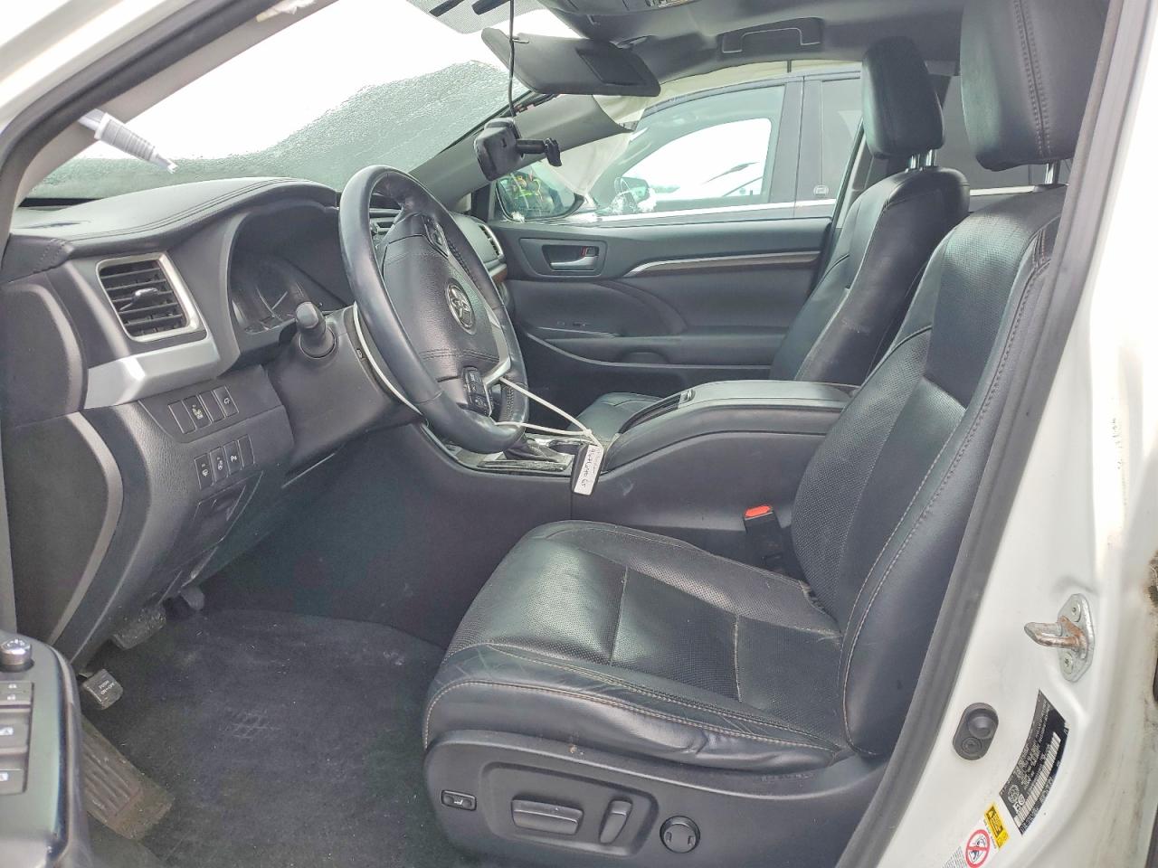 2016 TOYOTA HIGHLANDER LIMITED photo 7