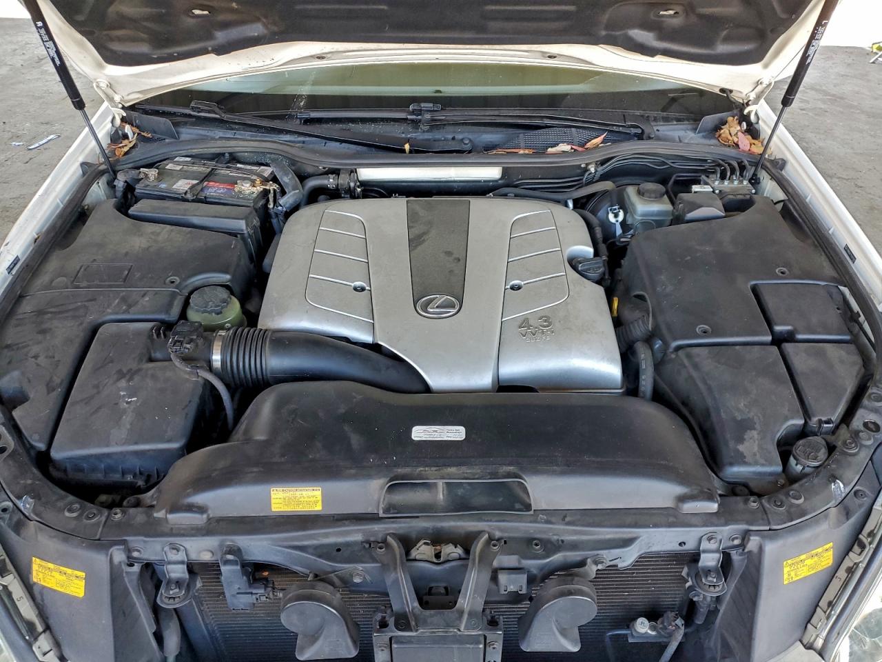 2005 LEXUS LS 430 photo 11