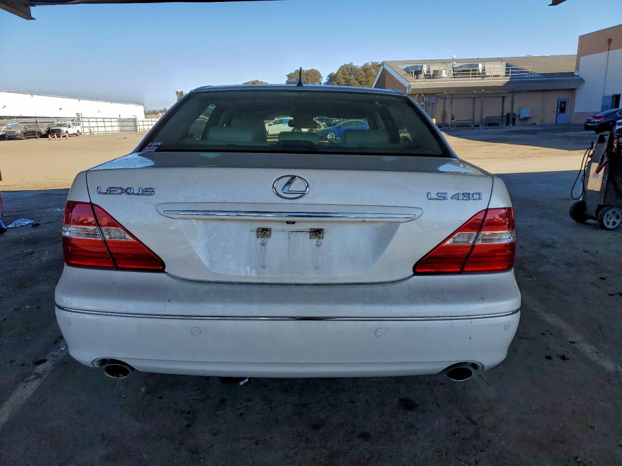 2005 LEXUS LS 430 photo 6