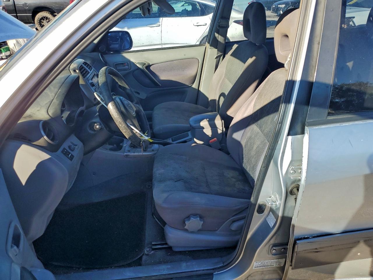 2003 TOYOTA RAV4 photo 7