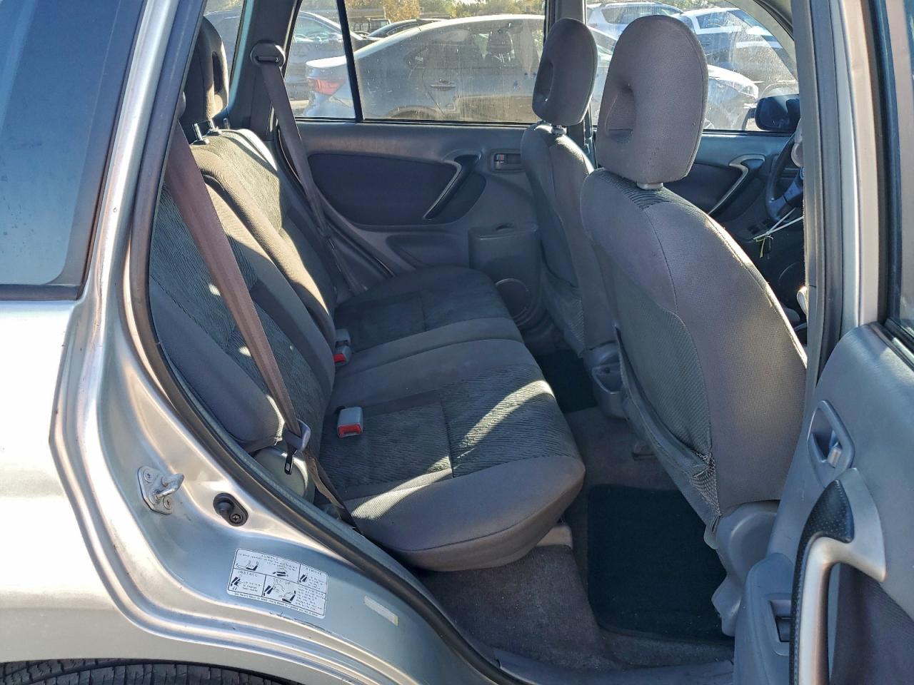 2003 TOYOTA RAV4 photo 10