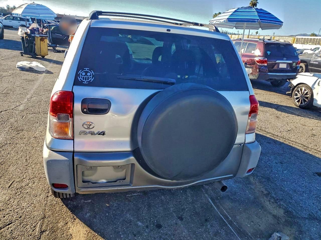 2003 TOYOTA RAV4 photo 6