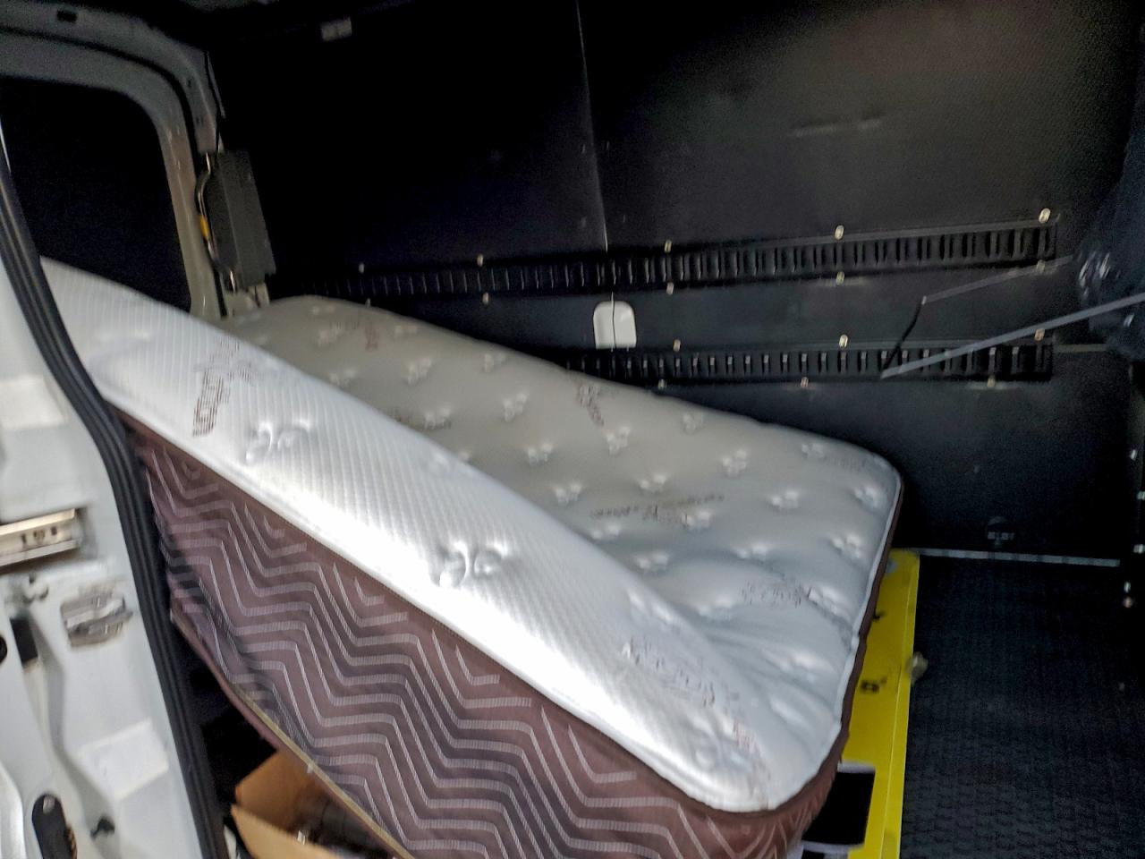 2016 FORD TRANSIT T-150 photo 11