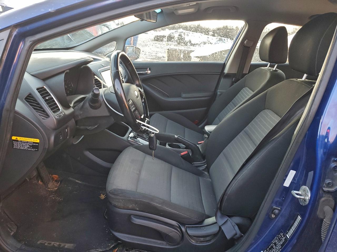 2017 KIA FORTE LX photo 7