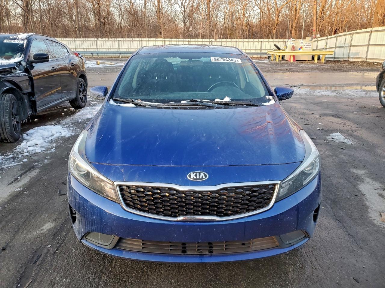 2017 KIA FORTE LX photo 5