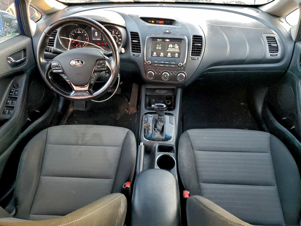 2017 KIA FORTE LX photo 8