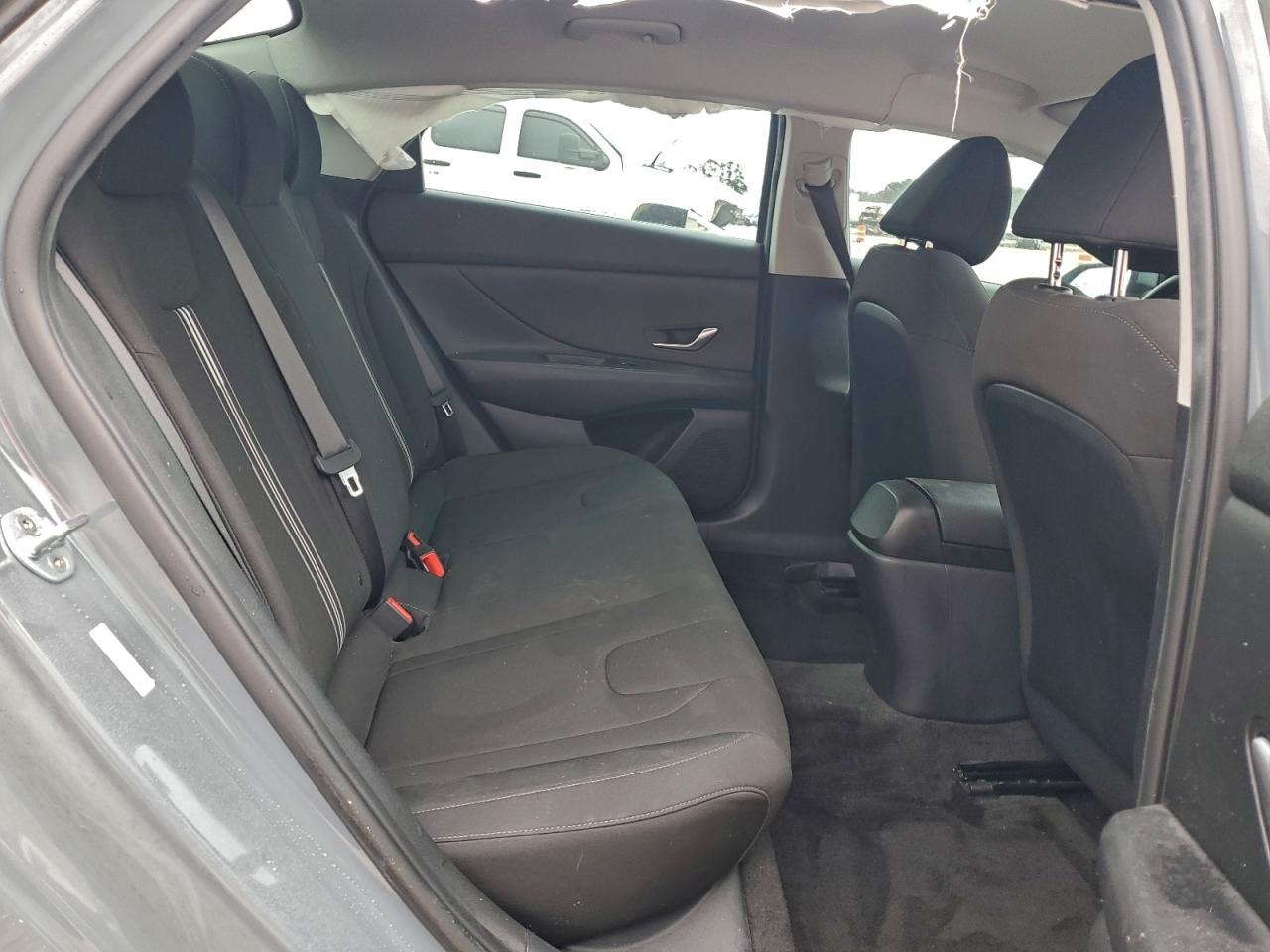 2022 HYUNDAI ELANTRA SEL photo 10