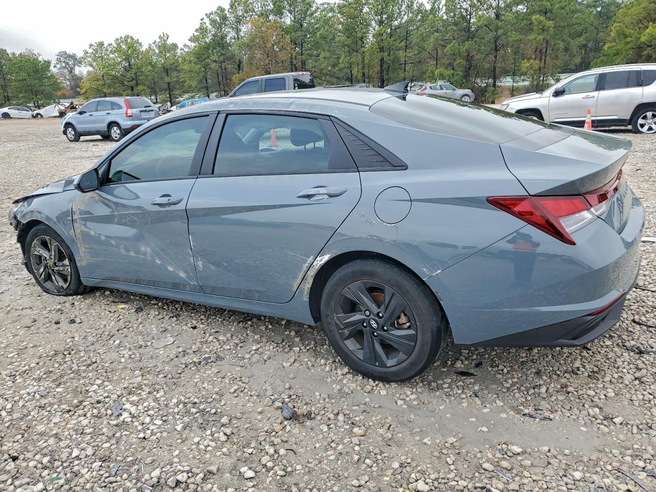 2022 HYUNDAI ELANTRA SEL photo 2