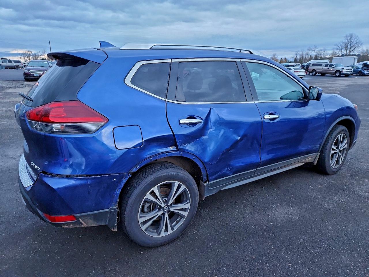 2020 NISSAN ROGUE S photo 3