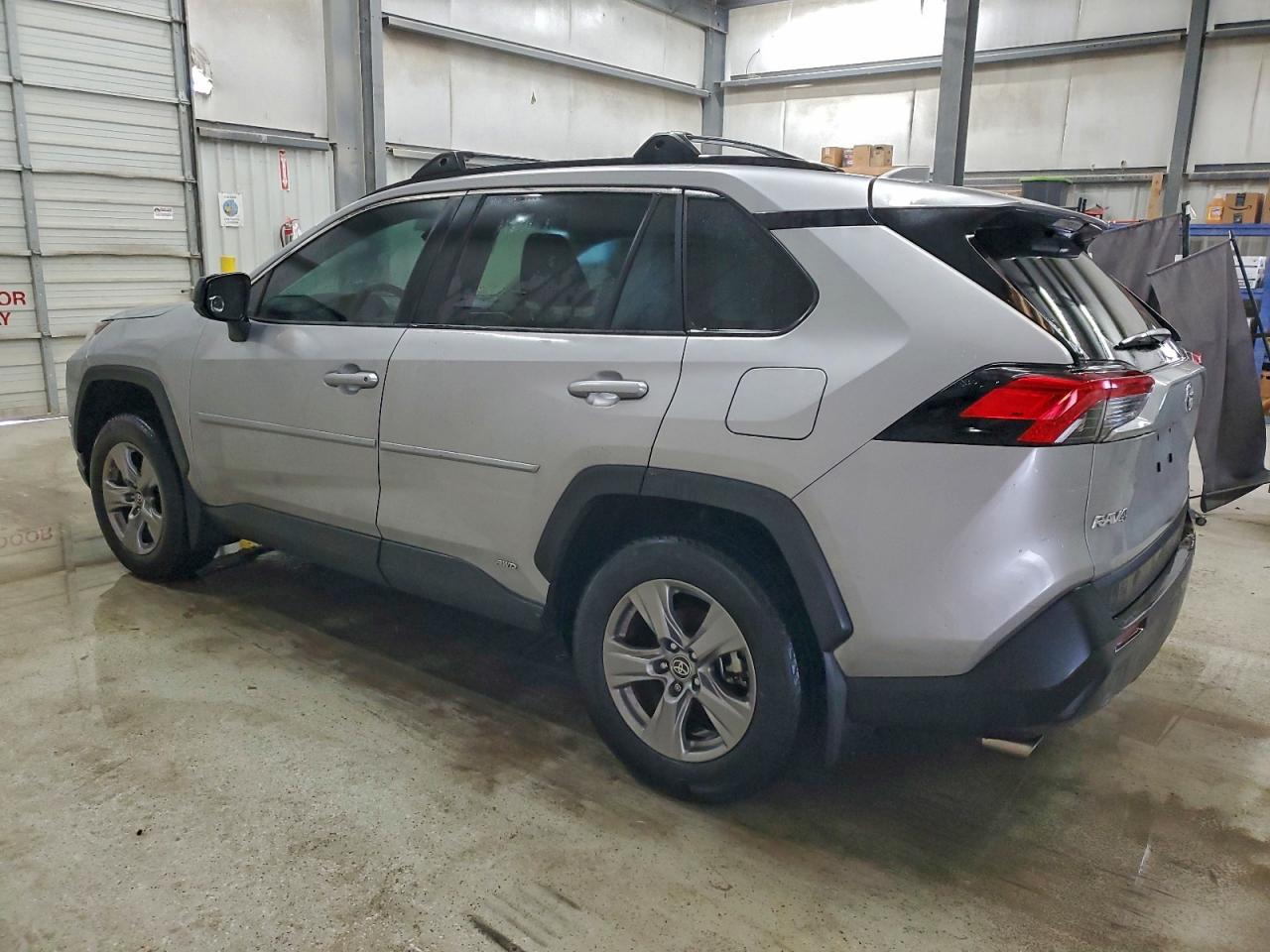 2024 TOYOTA RAV4 LE photo 2