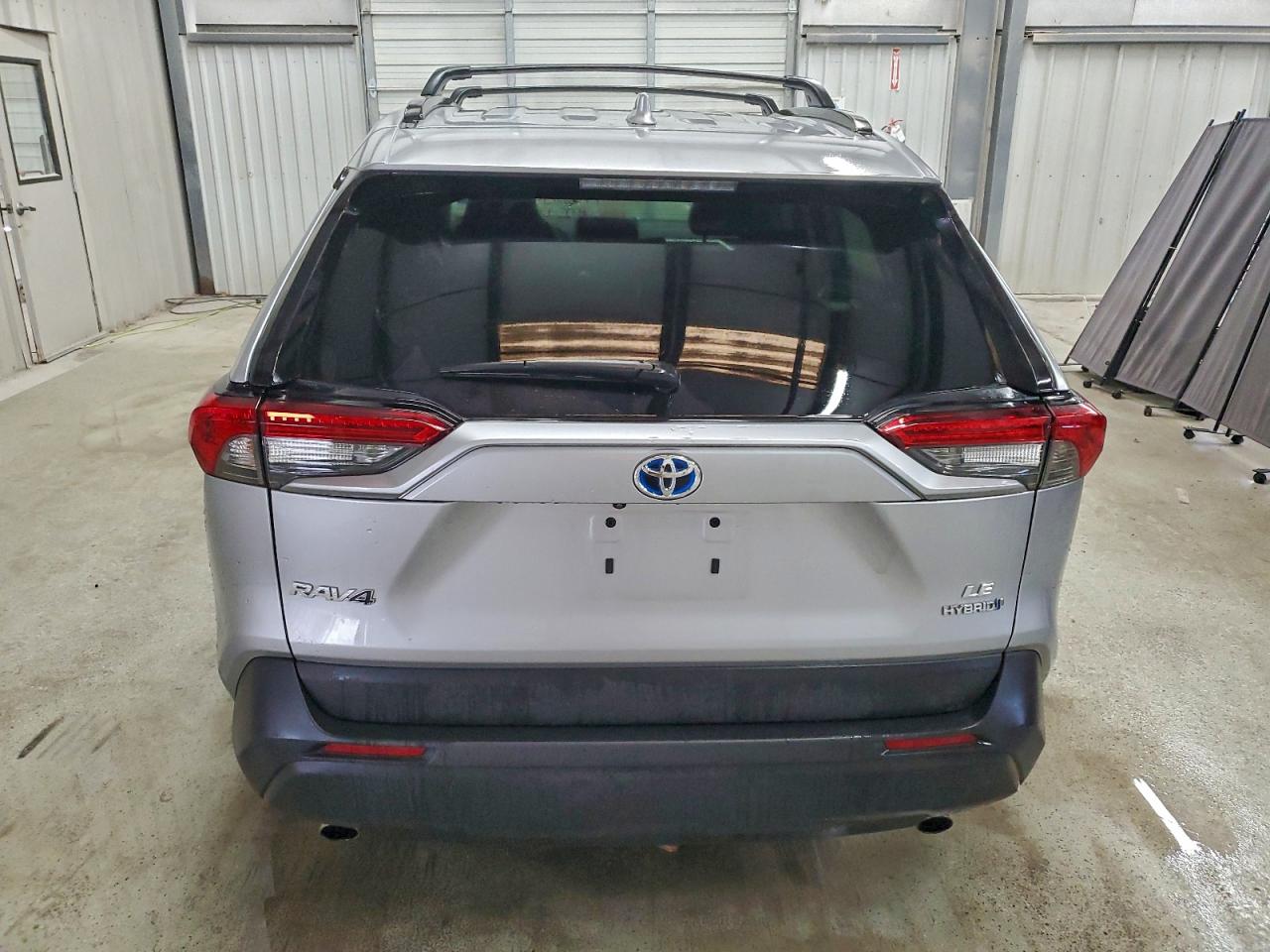 2024 TOYOTA RAV4 LE photo 6
