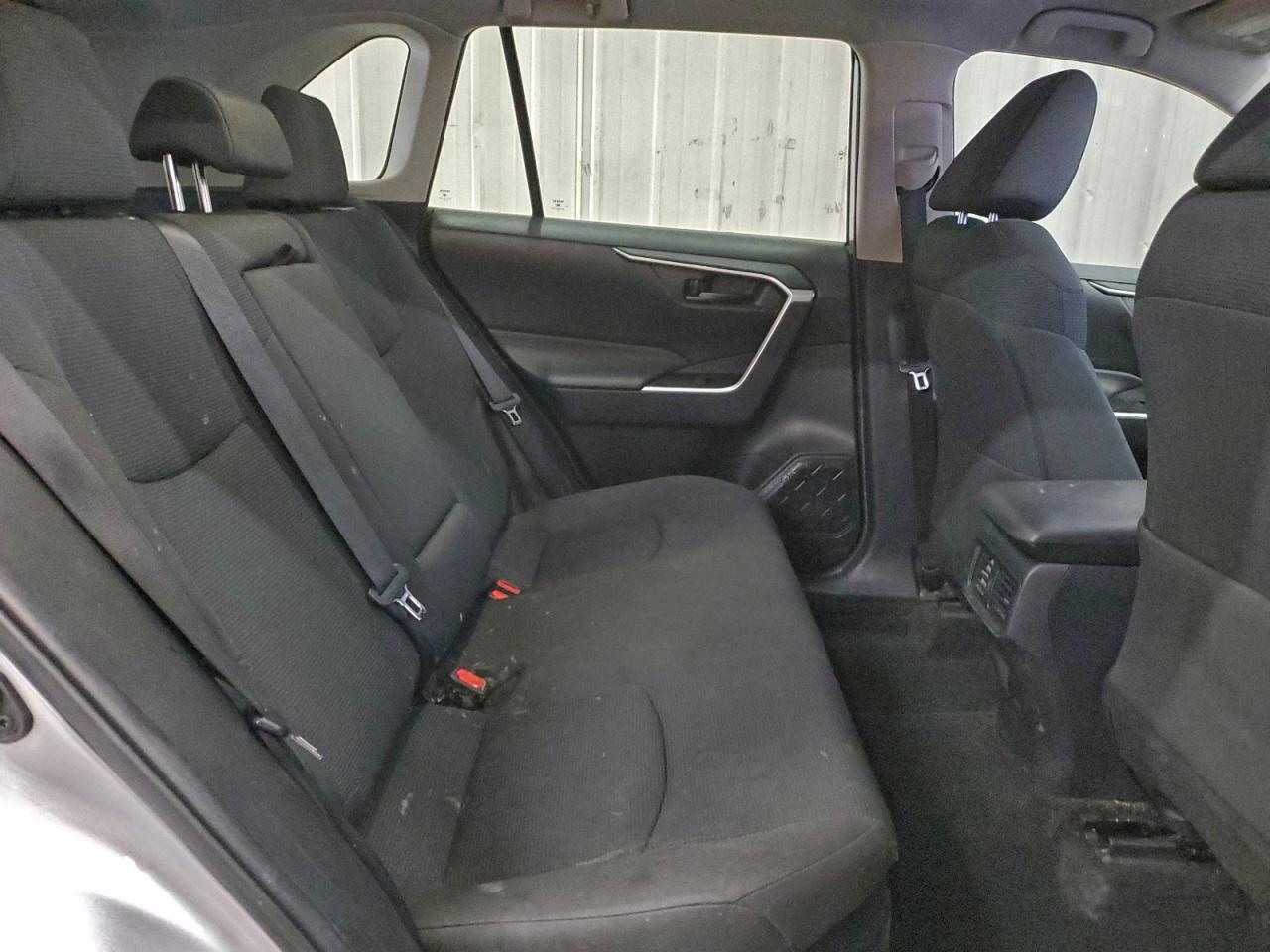 2024 TOYOTA RAV4 LE photo 11