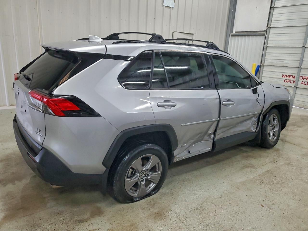 2024 TOYOTA RAV4 LE photo 3