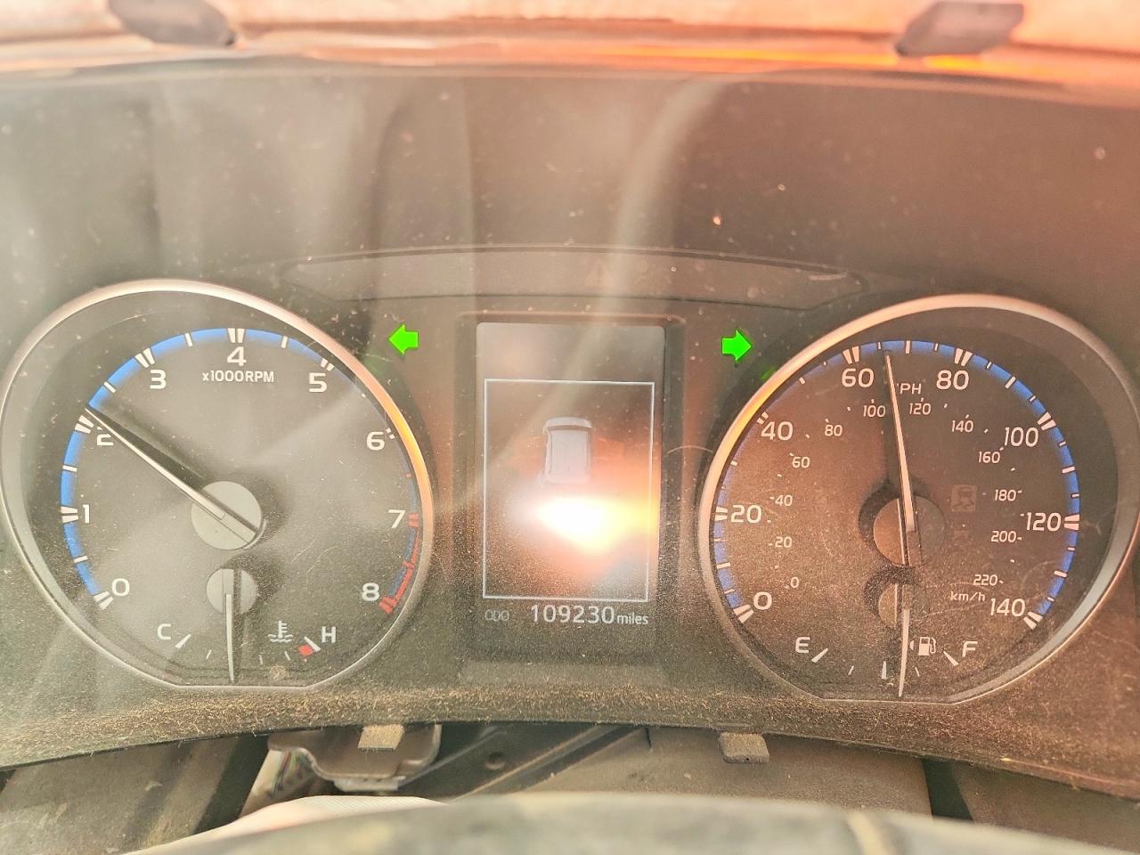 2018 TOYOTA RAV4 XLE photo 9