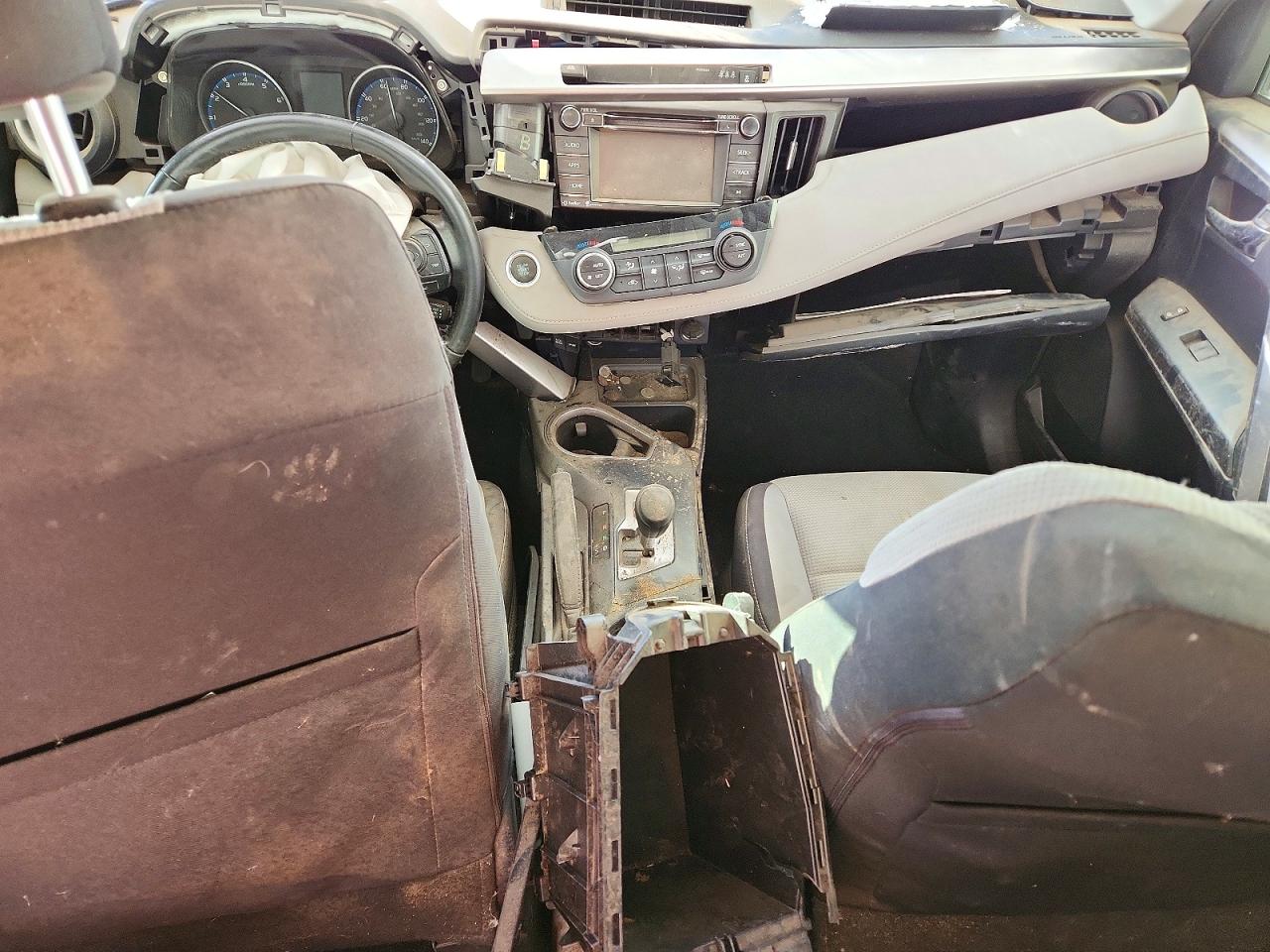 2018 TOYOTA RAV4 XLE photo 8