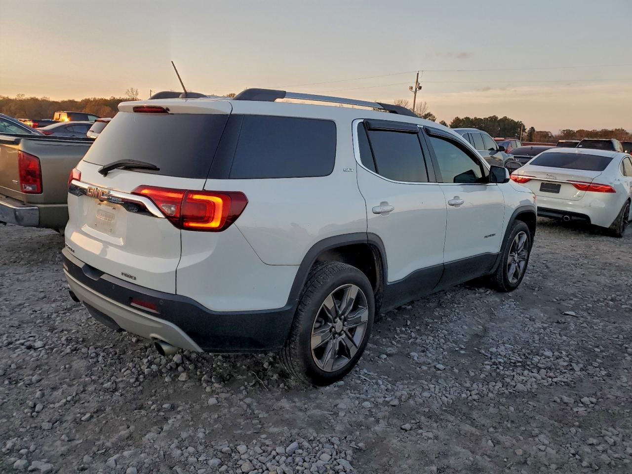 2019 GMC ACADIA SLT-2 photo 3