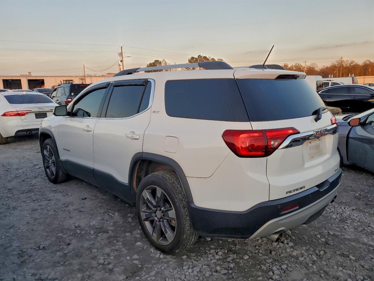 2019 GMC ACADIA SLT-2 photo 2