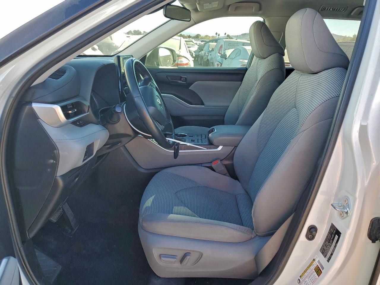2022 TOYOTA HIGHLANDER L photo 7