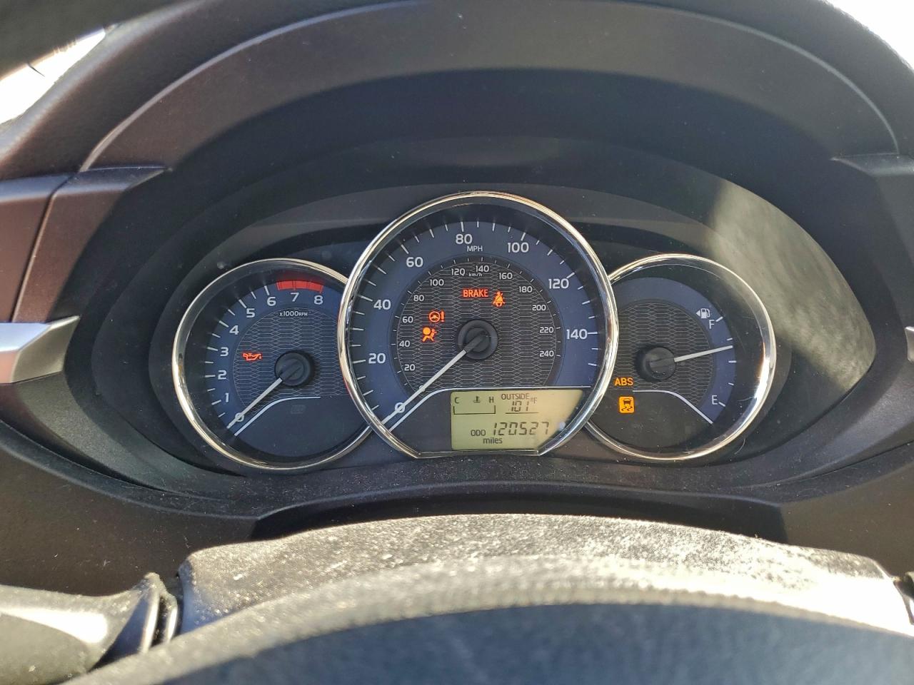 2015 TOYOTA COROLLA L photo 9