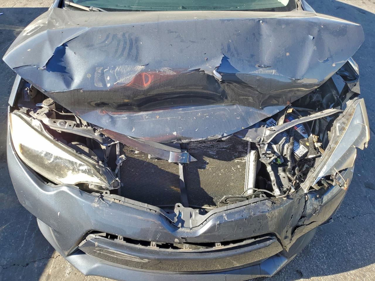 2015 TOYOTA COROLLA L photo 11