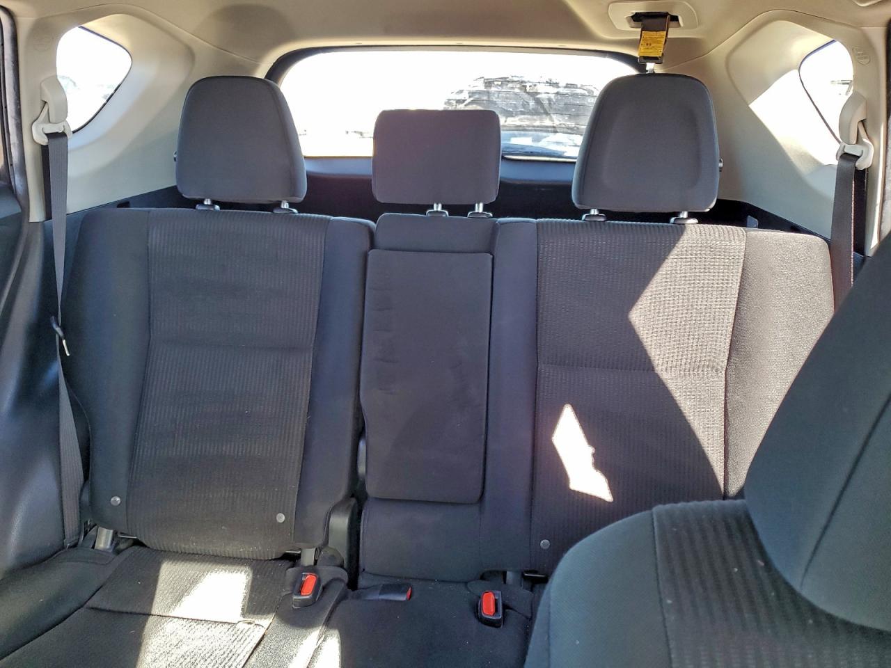 2018 TOYOTA RAV4 LE photo 10