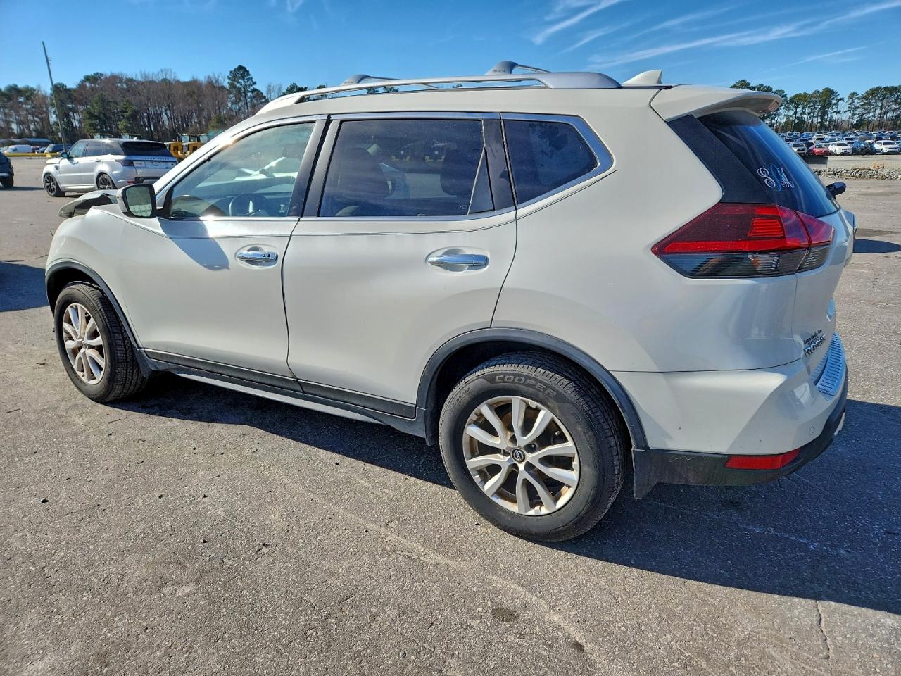 2020 NISSAN ROGUE S photo 2