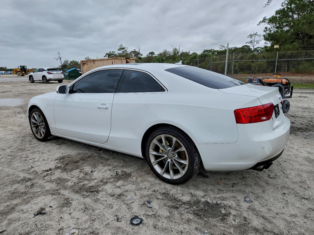 2013 AUDI A5 PREMIUM photo 2