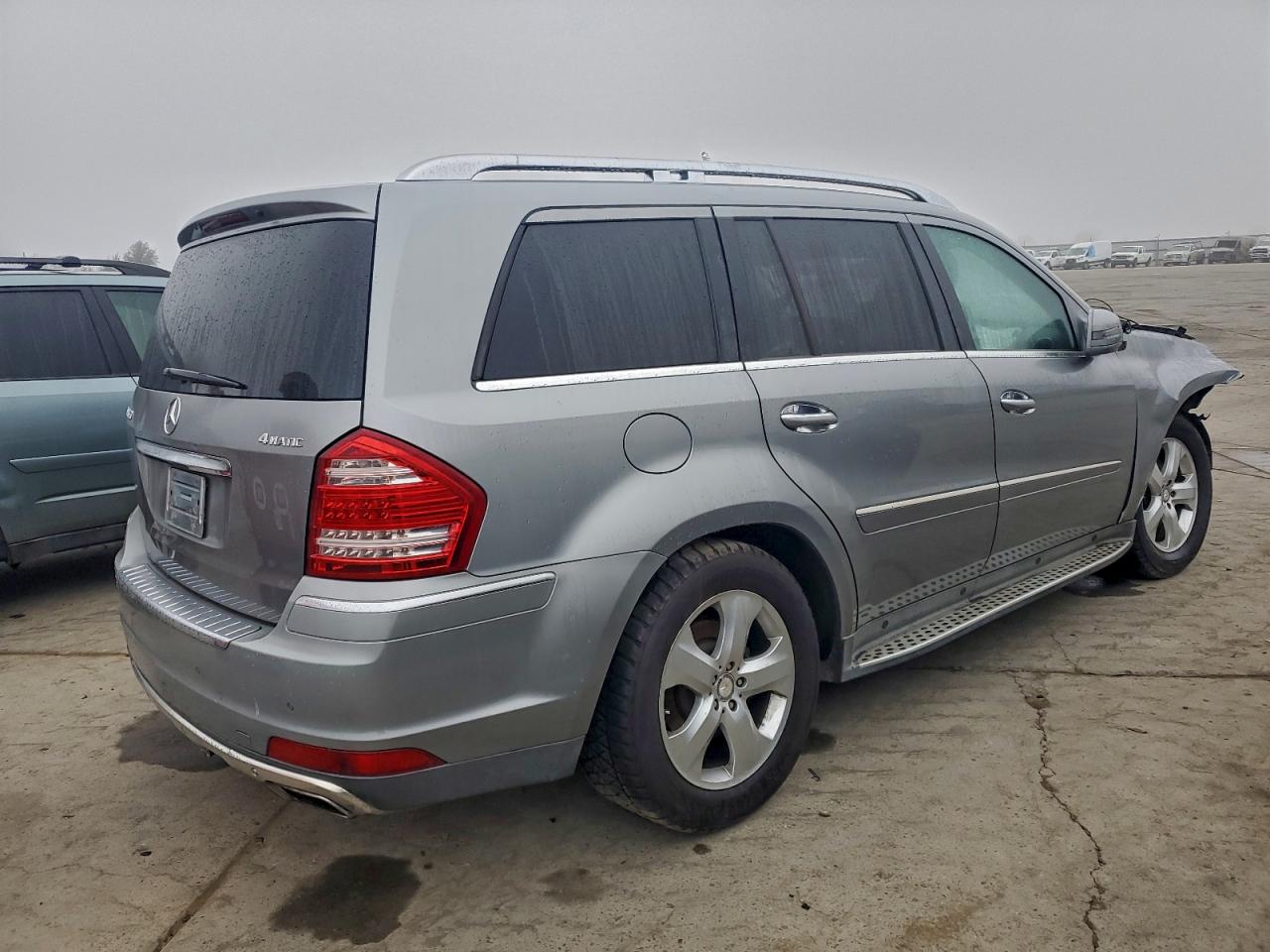 2012 MERCEDES-BENZ GL 450 4MATIC photo 3