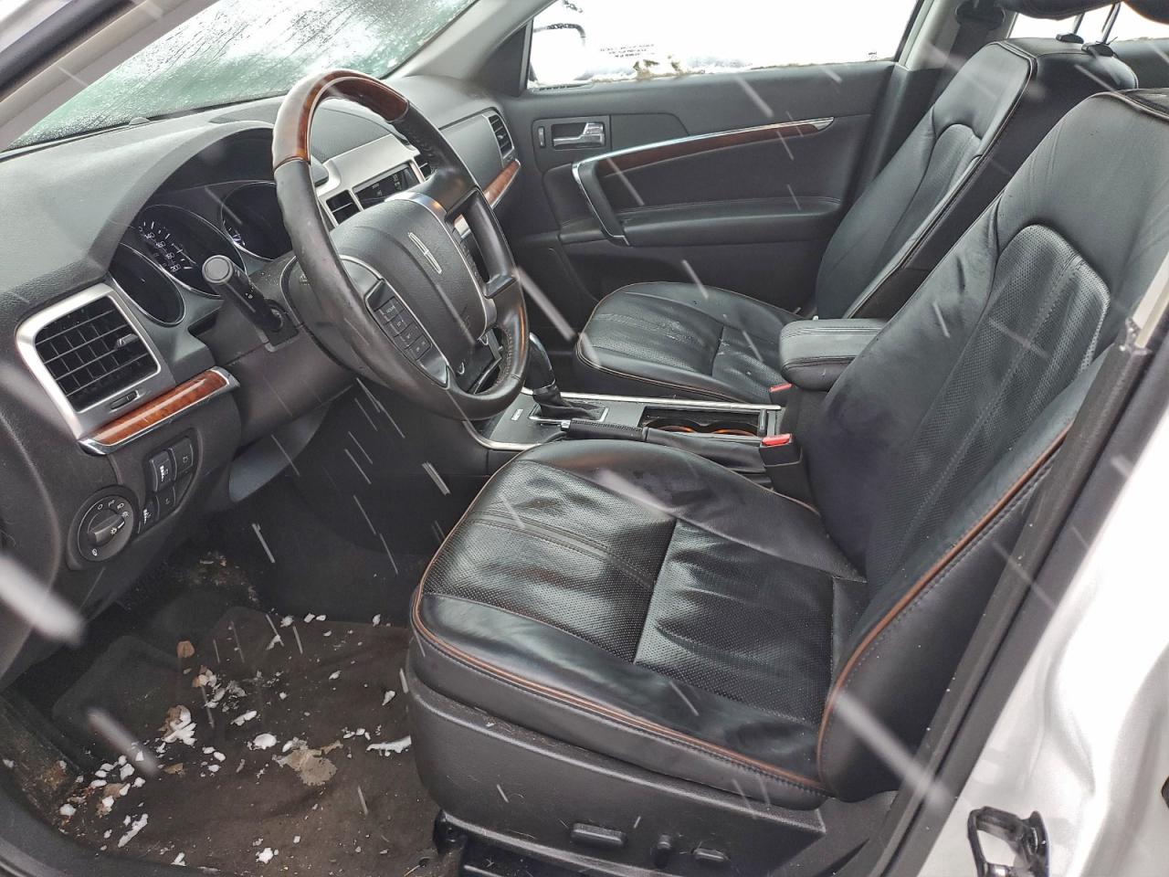 2011 LINCOLN MKZ photo 7