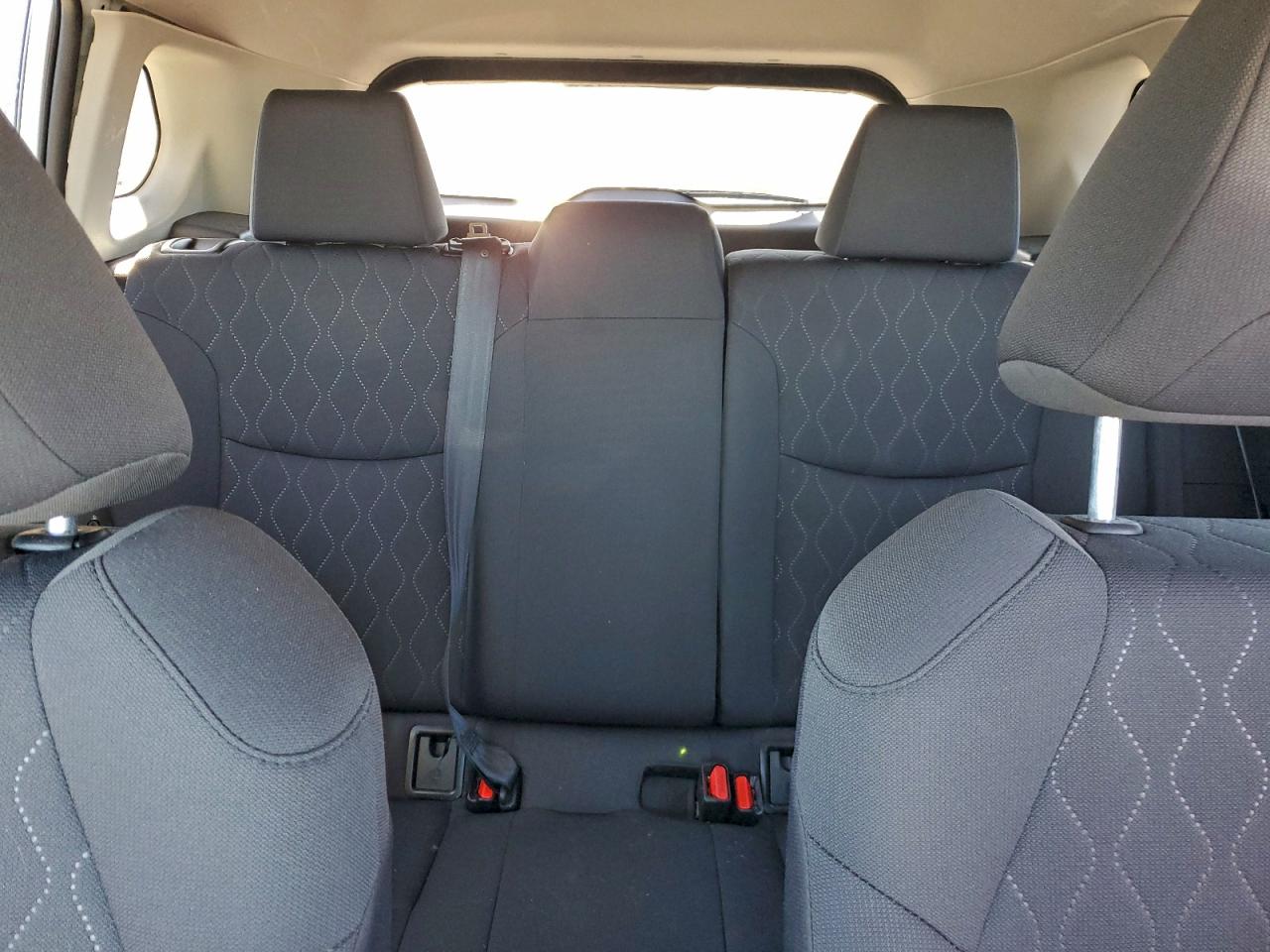 2023 TOYOTA COROLLA CROSS LE photo 10