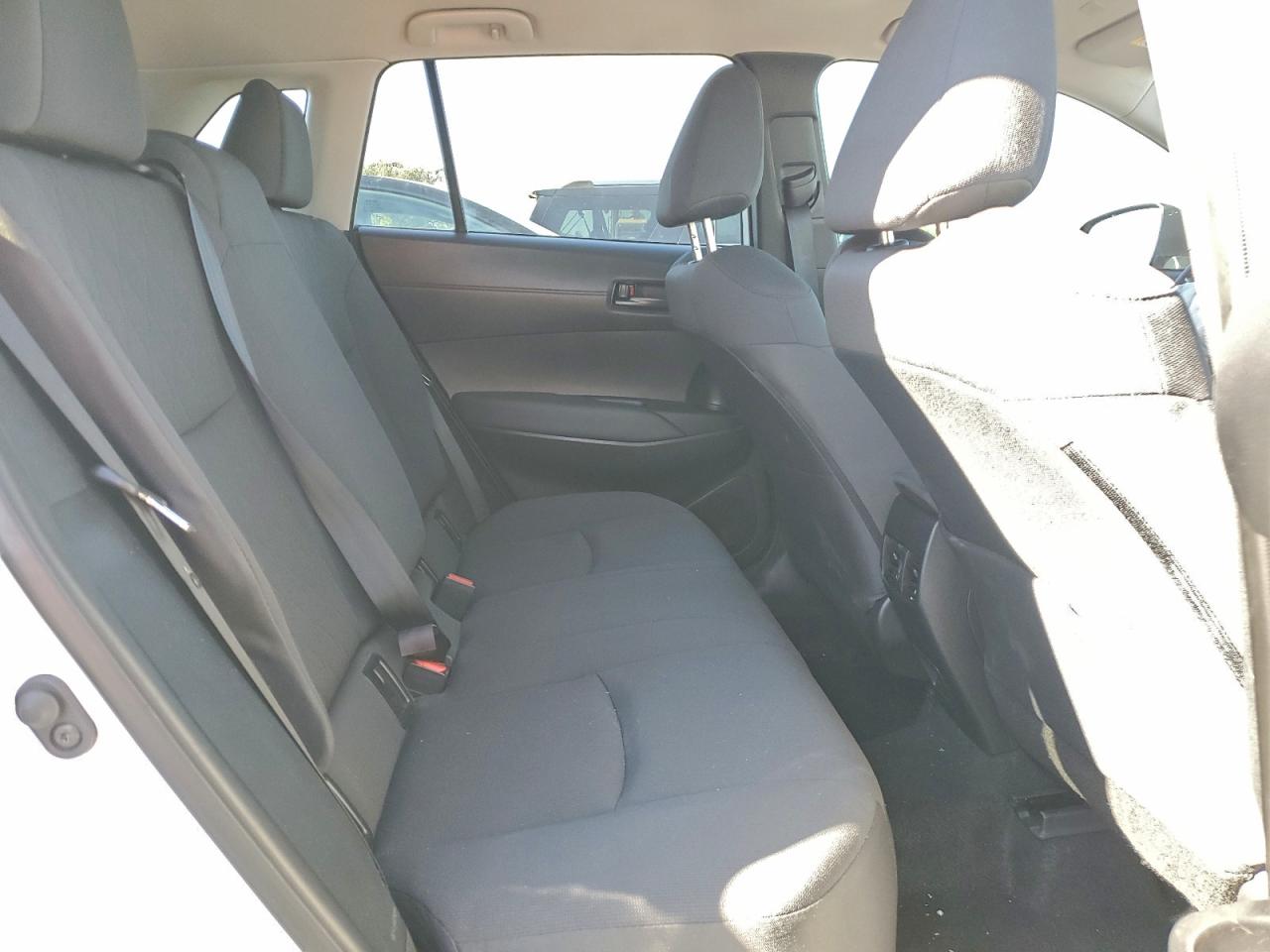 2023 TOYOTA COROLLA CROSS LE photo 11