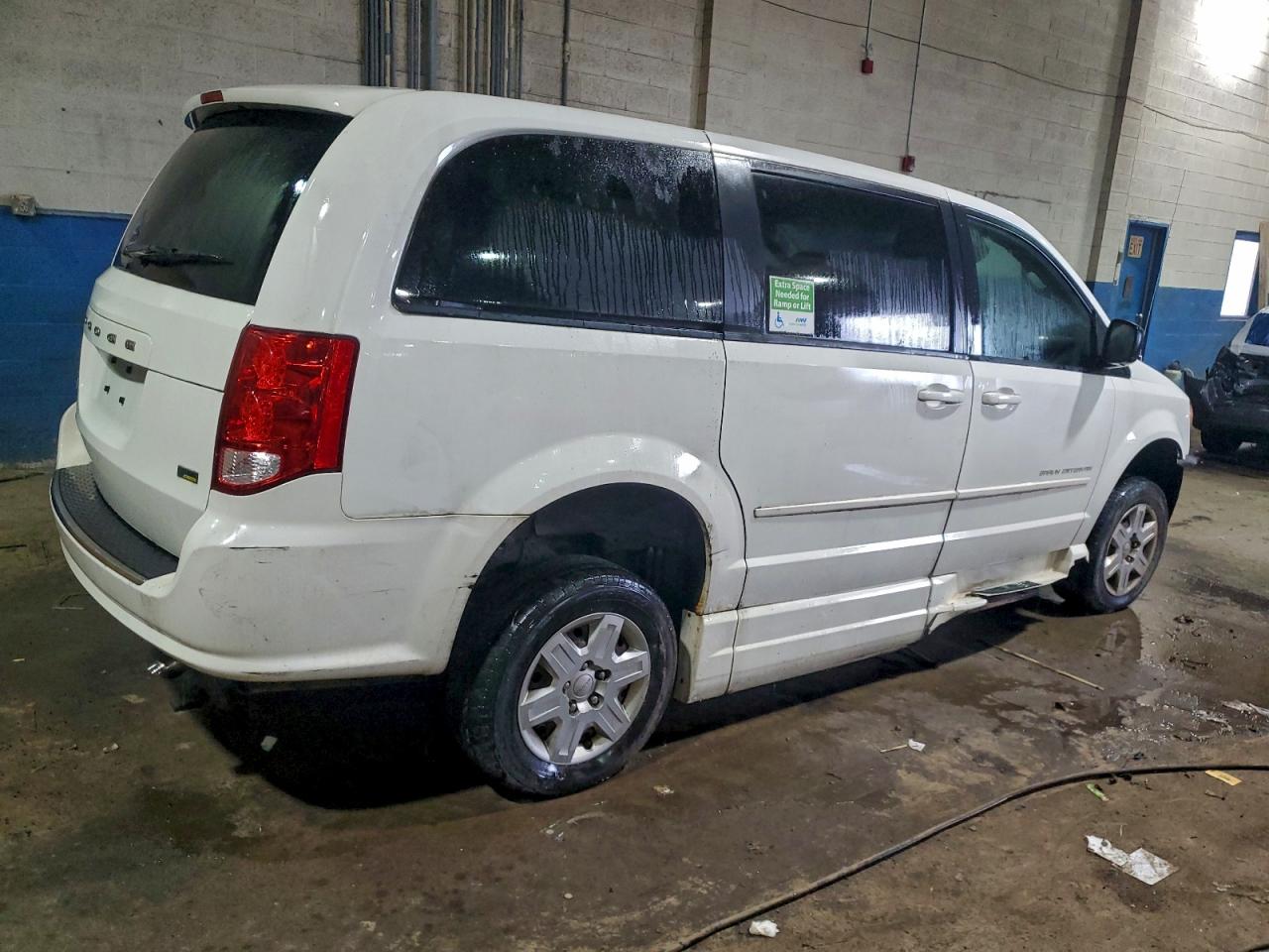 2012 DODGE GRAND CARAVAN SE photo 3