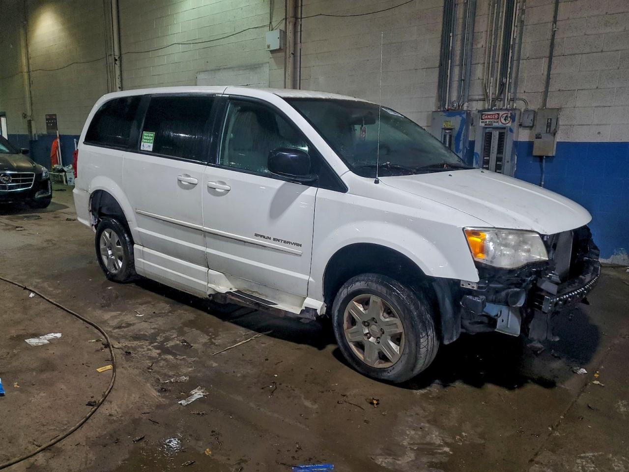 2012 DODGE GRAND CARAVAN SE photo 4