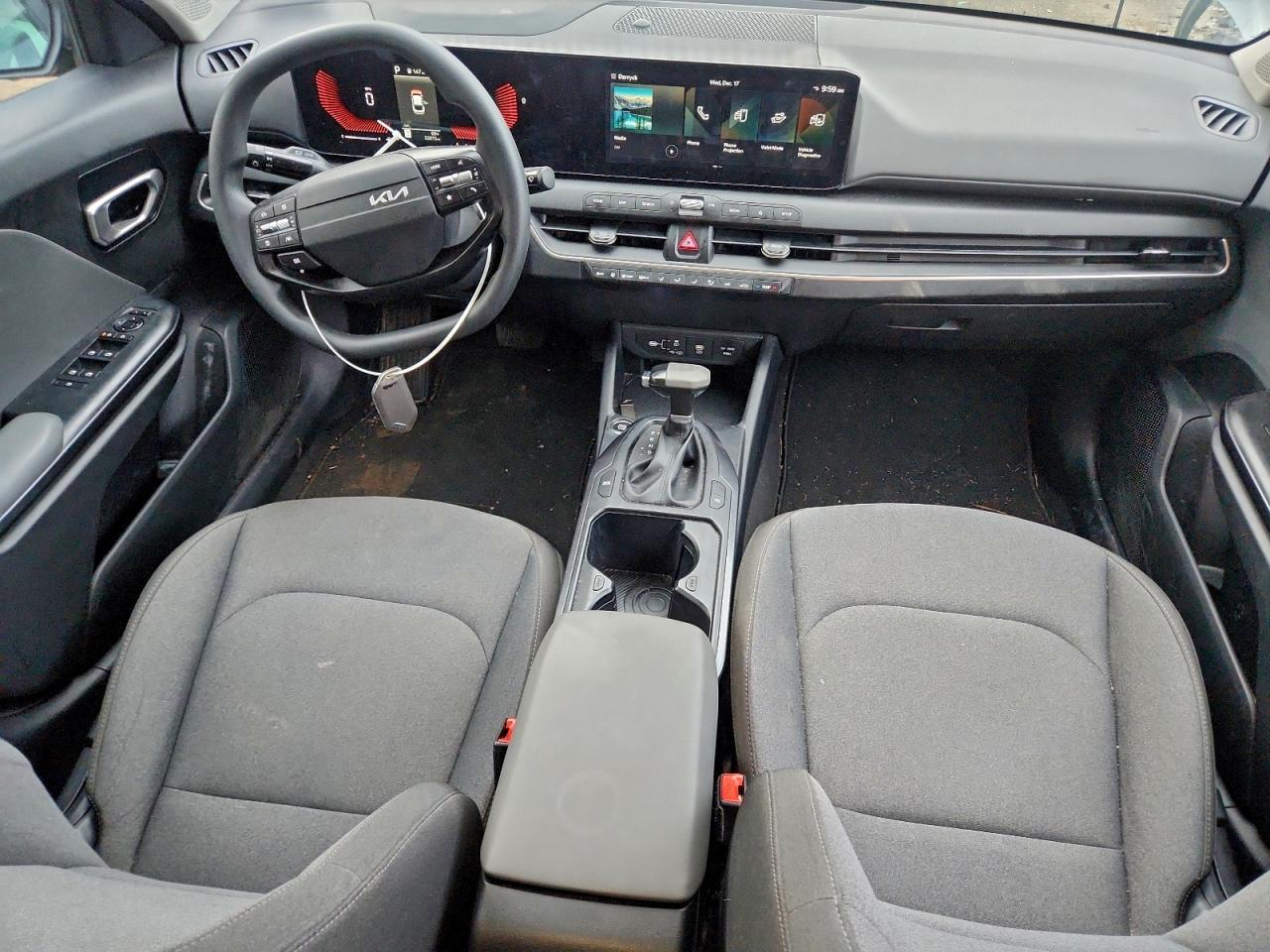 2025 KIA K4 LX photo 8