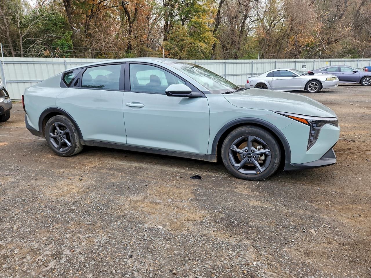 2025 KIA K4 LX photo 4