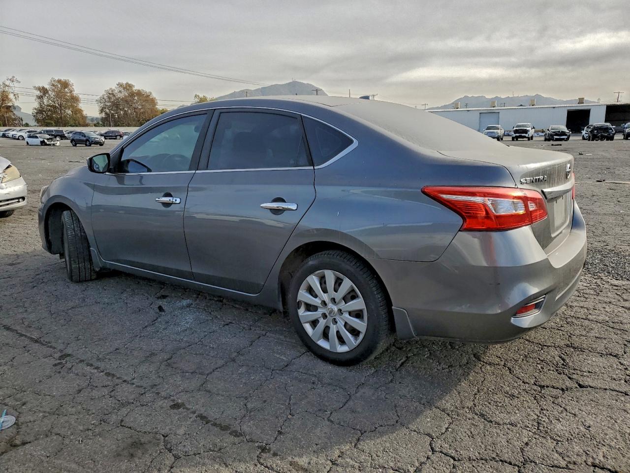 2016 NISSAN SENTRA S photo 2