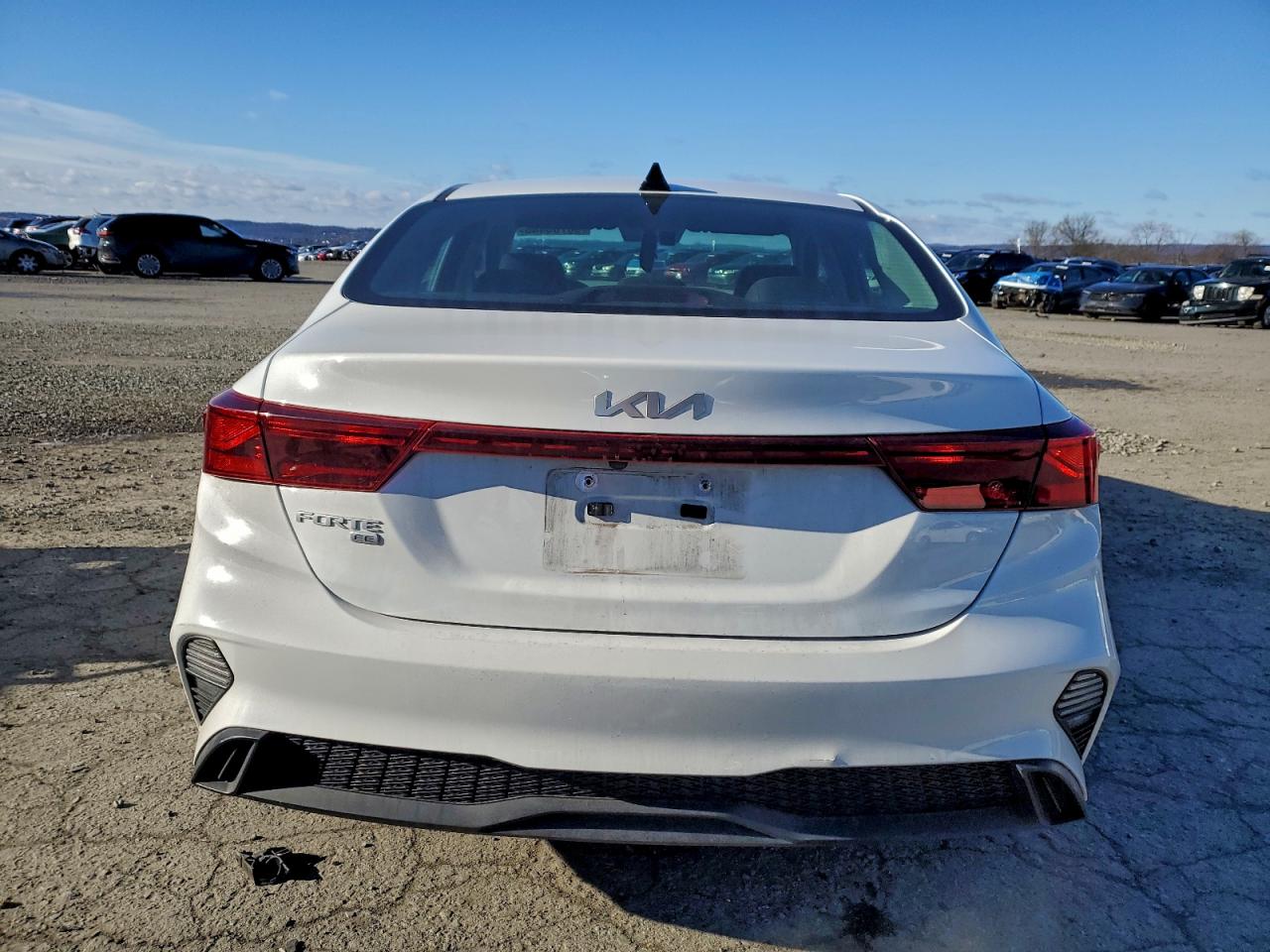 2023 KIA FORTE LX photo 6