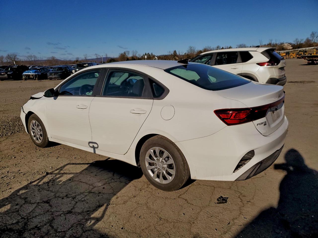 2023 KIA FORTE LX photo 2