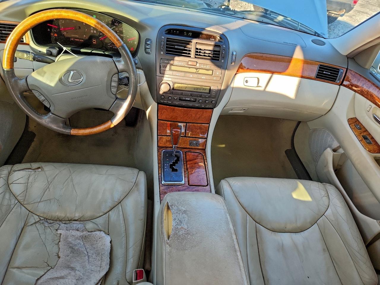 2001 LEXUS LS 430 photo 8